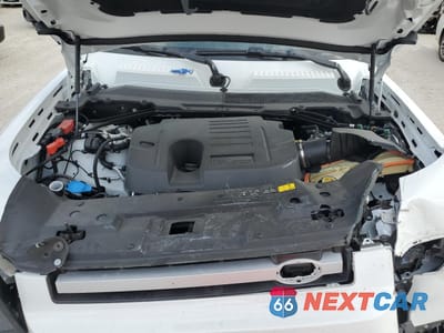 Zdjęcie 12 z 13 samochodu: 2023 LAND ROVER DEFENDER 110 SE VIN:SALEPEEU6P2224987 - miniatura