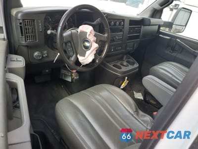 Zdjęcie 8 z 14 samochodu: 2022 CHEVROLET EXPRESS G3500 VIN:1GB0GSF74N1156205 - miniatura