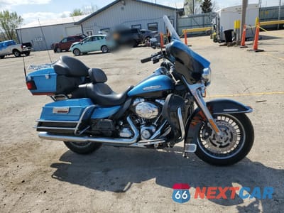 2011 HARLEY-DAVIDSON FLHTK 1HD1KEM16BB622574 - główne zdjęcie licytacji z USA - miniatura