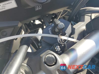 Zdjęcie 8 z 9 samochodu: 2018 SUZUKI DL1000 A VIN:JS1VU51A6J2100926 - miniatura