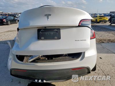 Zdjęcie 6 z 13 samochodu: 2024 TESLA MODEL Y VIN:7SAYGDEE7RA274787 - miniatura