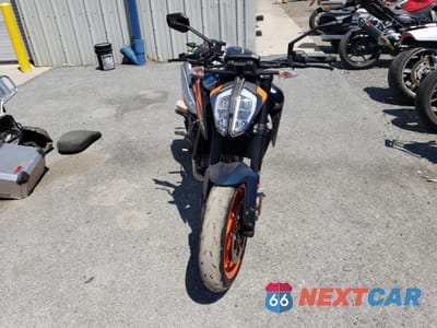 Drugie zdjęcie samochodu z przodu: 2023 KTM 890 DUKE R VIN:VBKTU9402PM848804 - miniatura