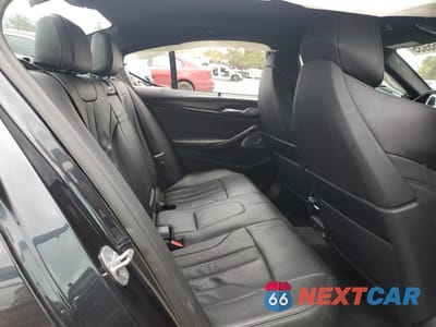 Zdjęcie 10 z 13 samochodu: 2019 BMW M5 VIN:WBSJF0C56KB448351 - miniatura