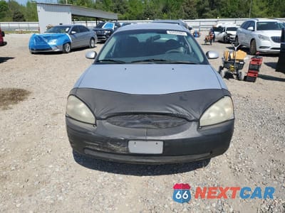 Piąte zdjęcie samochodu w środku: 2001 FORD TAURUS SES VIN:1FAFP55U91G196212 - miniatura