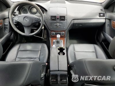Zdjęcie 8 z 12 samochodu: 2009 MERCEDES-BENZ C 300 4MATIC VIN:WDDGF81X49R078075 - miniatura