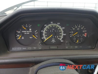 Zdjęcie 9 z 12 samochodu: 1993 MERCEDES-BENZ 300 E VIN:WDBEA32E4PB977085 - miniatura