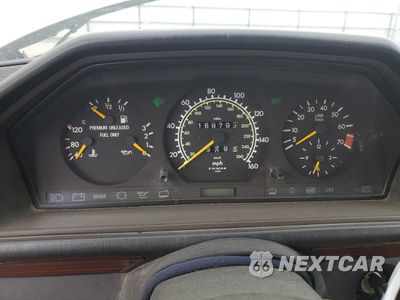 Zdjęcie 9 z 12 samochodu: 1993 MERCEDES-BENZ 300 E VIN:WDBEA32E4PB977085 - miniatura