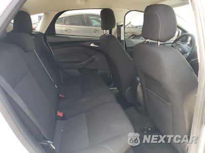 Zdjęcie 10 z 12 samochodu: 2018 FORD FOCUS SE VIN:1FADP3K29JL287647 - miniatura
