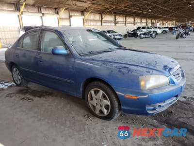 Czwarte zdjęcie samochodu z boku: 2004 HYUNDAI ELANTRA GLS VIN:KMHDN46DX4U832685 - miniatura