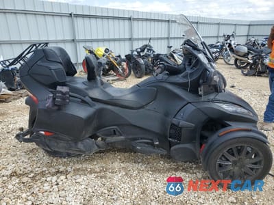 2018 CAN-AM SPYDER ROADSTER RT 2BXNBDD28JV002600 - główne zdjęcie licytacji z USA - miniatura