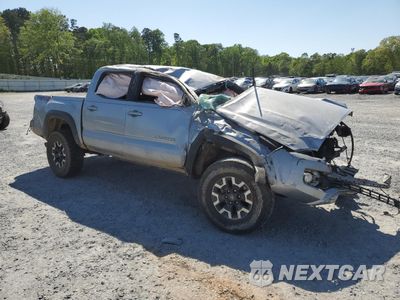 Czwarte zdjęcie samochodu z boku: 2019 TOYOTA TACOMA DOUBLE CAB VIN:5TFCZ5AN4KX205860 - miniatura