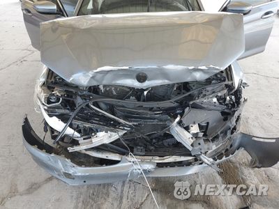 Zdjęcie 12 z 14 samochodu: 2018 BMW 530 I VIN:WBAJA5C58JWA39245 - miniatura