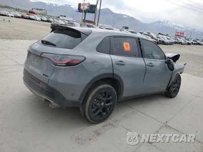 Trzecie zdjęcie samochodu z tyłu: 2025 HONDA HR-V SPORT VIN:3CZRZ2H56SM749226 - miniatura