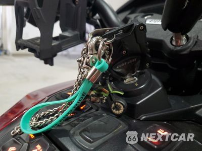 Zdjęcie 8 z 10 samochodu: 2022 CAN-AM SPYDER ROADSTER RT VIN:2BXNBDD22NV001710 - miniatura
