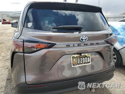 Zdjęcie 6 z 13 samochodu: 2023 TOYOTA SIENNA XSE VIN:5TDXRKEC1PS141626 - miniatura