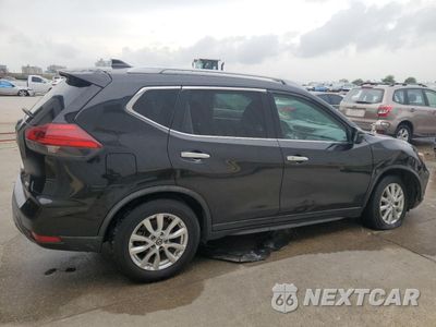 Trzecie zdjęcie samochodu z tyłu: 2017 NISSAN ROGUE S VIN:KNMAT2MT9HP549968 - miniatura