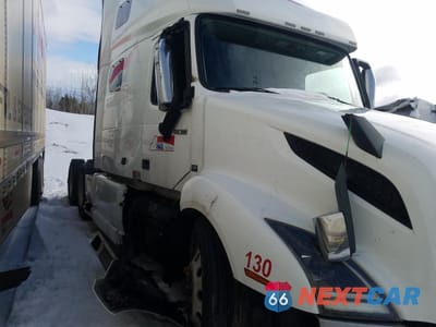 Zdjęcie 9 z 10 samochodu: 2019 VOLVO VN VNL VIN:4V4NC9EH3KN900529 - miniatura