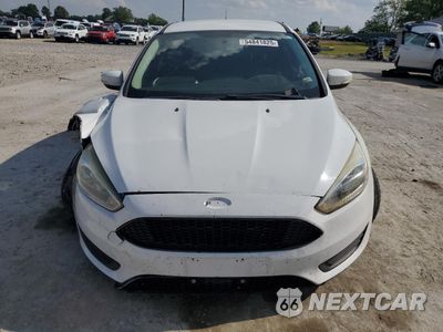 Piąte zdjęcie samochodu w środku: 2016 FORD FOCUS SE VIN:1FADP3F2XGL282928 - miniatura