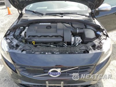 Zdjęcie 11 z 13 samochodu: 2015 VOLVO V60 R DESIGN VIN:YV1902SH9F1190853 - miniatura