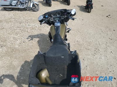 Zdjęcie 6 z 8 samochodu: 2007 HARLEY-DAVIDSON FLHTCUI VIN:1HD1FC4197Y658174 - miniatura