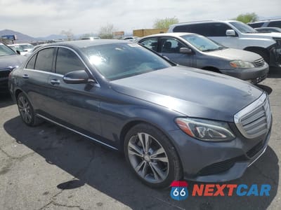 Czwarte zdjęcie samochodu z boku: 2015 MERCEDES-BENZ C 300 VIN:55SWF4JB6FU067226 - miniatura