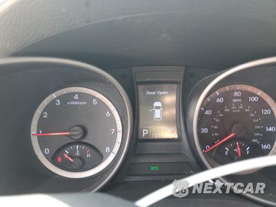 Zdjęcie 9 z 15 samochodu: 2014 HYUNDAI SANTA FE SPORT VIN:5XYZU3LB0EG200761 - miniatura
