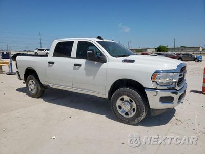 Czwarte zdjęcie samochodu z boku: 2024 RAM 2500 TRADESMAN VIN:3C6UR5CJ6RG162353 - miniatura
