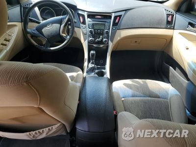 Zdjęcie 8 z 12 samochodu: 2013 HYUNDAI SONATA GLS VIN:5NPEB4AC2DH545318 - miniatura