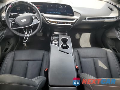 Zdjęcie 8 z 16 samochodu: 2023 CADILLAC LYRIQ LUXURY VIN:1GYKPPRLXPZ002963 - miniatura