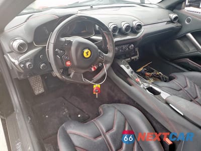 Zdjęcie 8 z 14 samochodu: 2017 FERRARI F12 BERLINETTA VIN:ZFF74UFA8H0220199 - miniatura