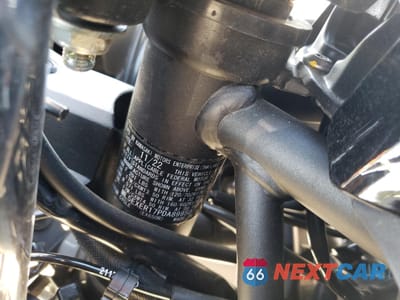 Zdjęcie 9 z 10 samochodu: 2023 KAWASAKI EX650 R VIN:ML5EXER17PDA89950 - miniatura