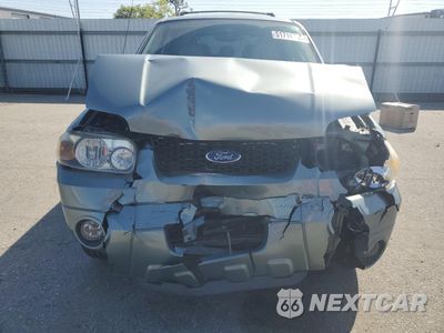 Piąte zdjęcie samochodu w środku: 2006 FORD ESCAPE LIMITED VIN:1FMYU04156KA19341 - miniatura