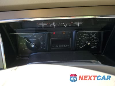 Zdjęcie 9 z 15 samochodu: 2012 LINCOLN NAVIGATOR L VIN:5LMJJ3H54CEL09117 - miniatura