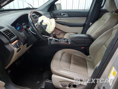 Zdjęcie 7 z 15 samochodu: 2018 FORD EXPLORER XLT VIN:1FM5K8D82JGB37637 - miniatura