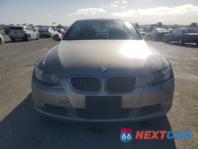 Piąte zdjęcie samochodu w środku: 2009 BMW 335 I VIN:WBAWL73539PX44906 - miniatura