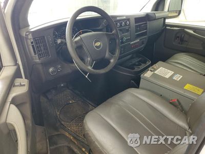 Zdjęcie 8 z 13 samochodu: 2014 CHEVROLET EXPRESS G2500 VIN:1GCWGFCA4E1147419 - miniatura