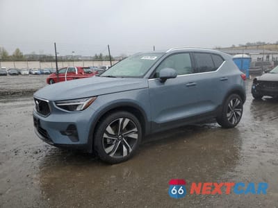 2023 VOLVO XC40 PLUS YV4L12UN0P2104186 - główne zdjęcie licytacji z USA - miniatura