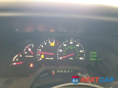 Zdjęcie 9 z 12 samochodu: 1999 LINCOLN CONTINENTAL VIN:1LNHM97V9XY667718 - miniatura