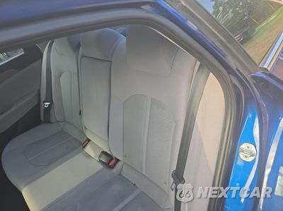 Zdjęcie 6 z 11 samochodu: 2018 HYUNDAI SONATA SE VIN:5NPE24AF3JH625250 - miniatura