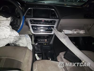Zdjęcie 8 z 12 samochodu: 2016 HYUNDAI SONATA SE VIN:5NPE24AF9GH338648 - miniatura