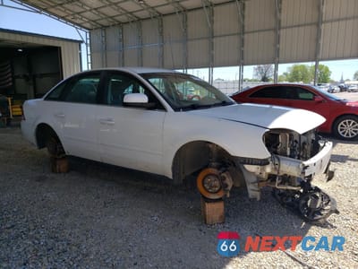 Czwarte zdjęcie samochodu z boku: 2005 MERCURY MONTEGO LUXURY VIN:1MEFM40105G615644 - miniatura