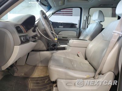 Zdjęcie 7 z 14 samochodu: 2007 CHEVROLET SUBURBAN K1500 VIN:1GNFK16337J264479 - miniatura