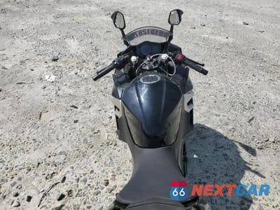 Zdjęcie 6 z 9 samochodu: 2018 KAWASAKI EX400 VIN:JKAEXKG17JDA06316 - miniatura