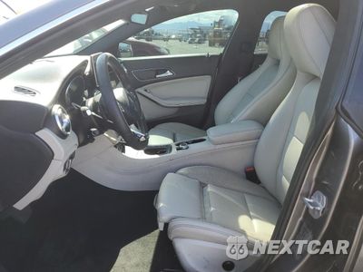 Zdjęcie 7 z 12 samochodu: 2016 MERCEDES-BENZ CLA 250 VIN:WDDSJ4EB6GN350162 - miniatura