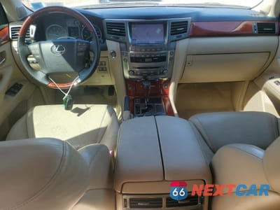 Zdjęcie 8 z 14 samochodu: 2008 LEXUS LX 570 VIN:JTJHY00W884007246 - miniatura