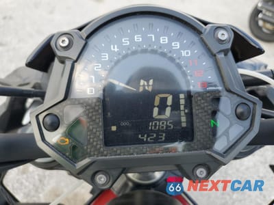 Zdjęcie 7 z 10 samochodu: 2019 KAWASAKI ZR900 VIN:JKAZR2A10KA003391 - miniatura