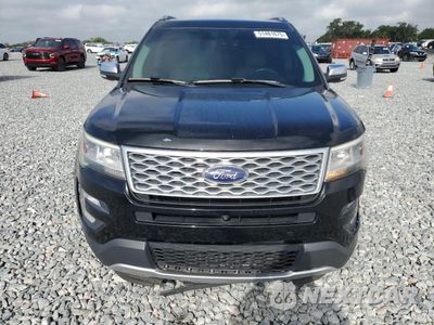 Piąte zdjęcie samochodu w środku: 2017 FORD EXPLORER PLATINUM VIN:1FM5K8HT9HGD79169 - miniatura