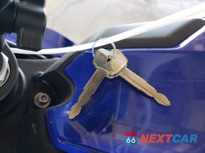 Zdjęcie 8 z 9 samochodu: 2022 YAMAHA YZFR1 VIN:JYARN66E1NA002061 - miniatura