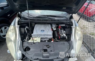 Zdjęcie 7 z 10 samochodu: 2013 NISSAN LEAF S VIN:1N4AZ0CP7DC416463 - miniatura