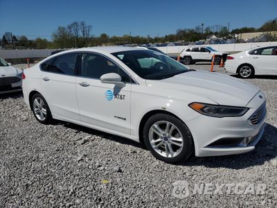 Czwarte zdjęcie samochodu z boku: 2018 FORD FUSION SE HYBRID VIN:3FA6P0LU6JR172044 - miniatura